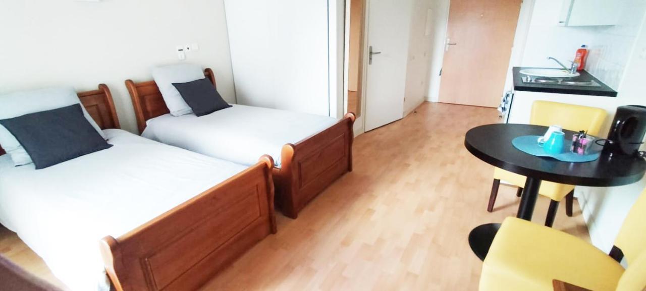 Rose De Mons - Services Senior Apartment La Brede